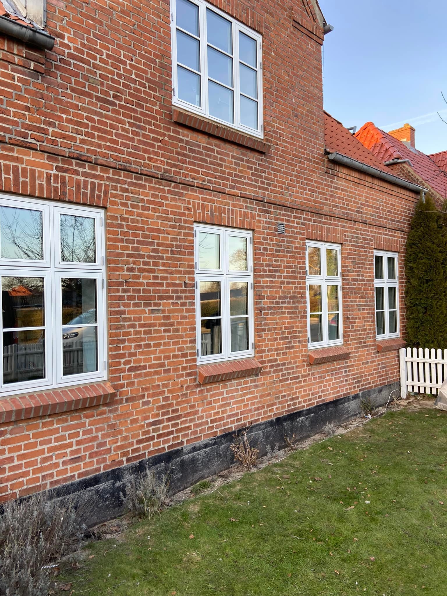 Nye energivenlige vinduer monteret i Tønder